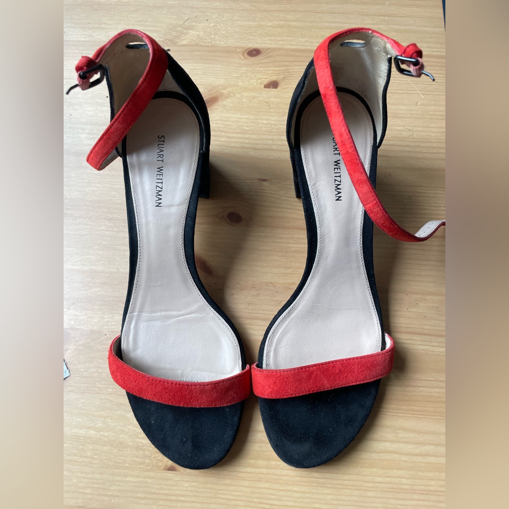 Stuart Weitzman Size 7.5m Black Suede Sandals